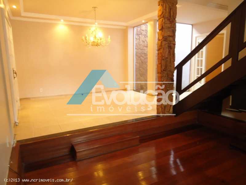 Casa à venda e aluguel com 3 quartos, 257m² - Foto 9