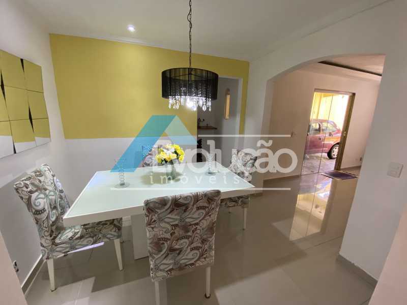 Casa à venda com 3 quartos, 277m² - Foto 11