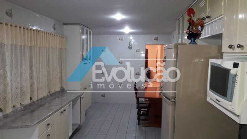 Casa de Condomínio à venda com 3 quartos, 299m² - Foto 18