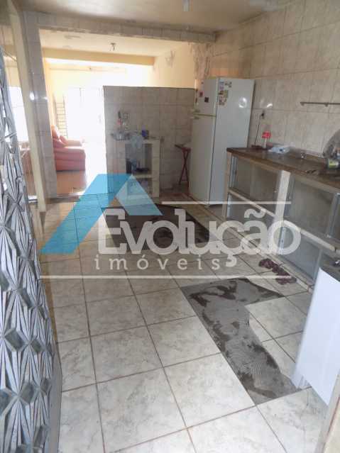 Casa à venda com 4 quartos, 160m² - Foto 4