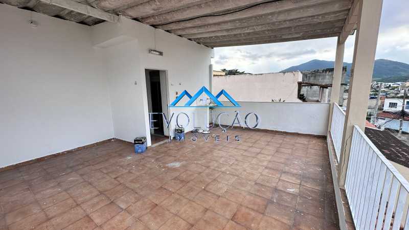 Casa à venda com 3 quartos, 214m² - Foto 24