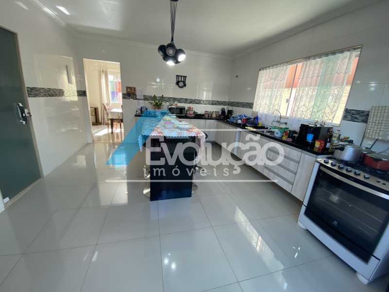 Casa de Condomínio à venda com 3 quartos, 250m² - Foto 9