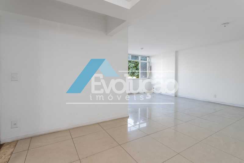 Apartamento à venda com 3 quartos, 145m² - Foto 8