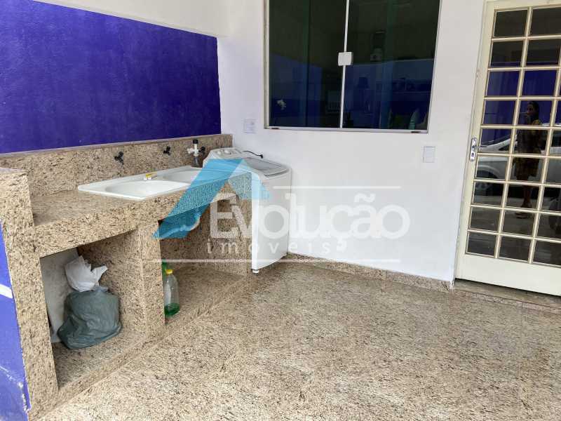 Casa à venda com 3 quartos, 81m² - Foto 9