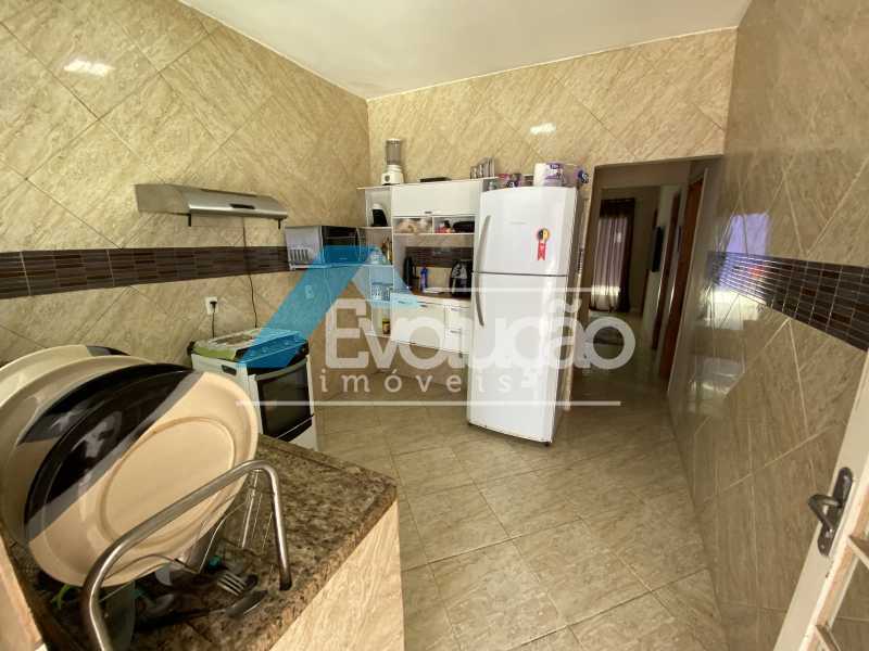 Casa à venda com 3 quartos, 81m² - Foto 12