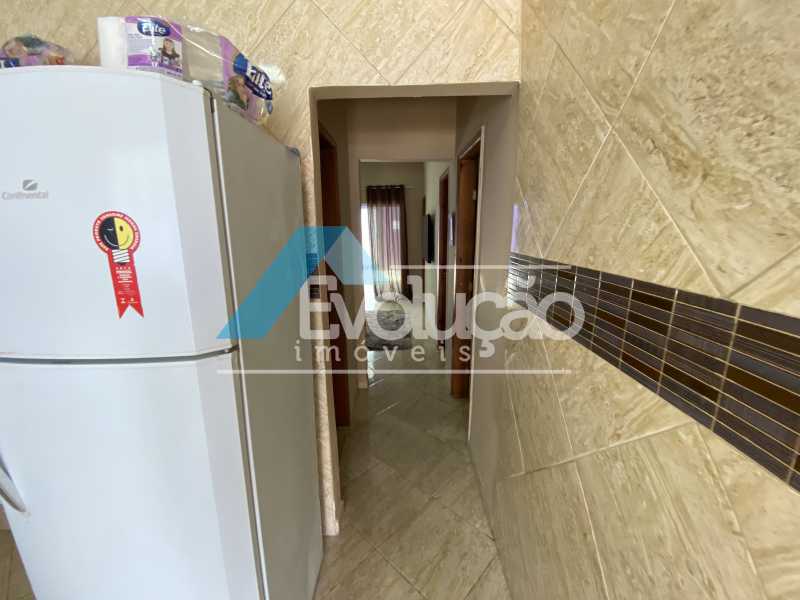 Casa à venda com 3 quartos, 81m² - Foto 13