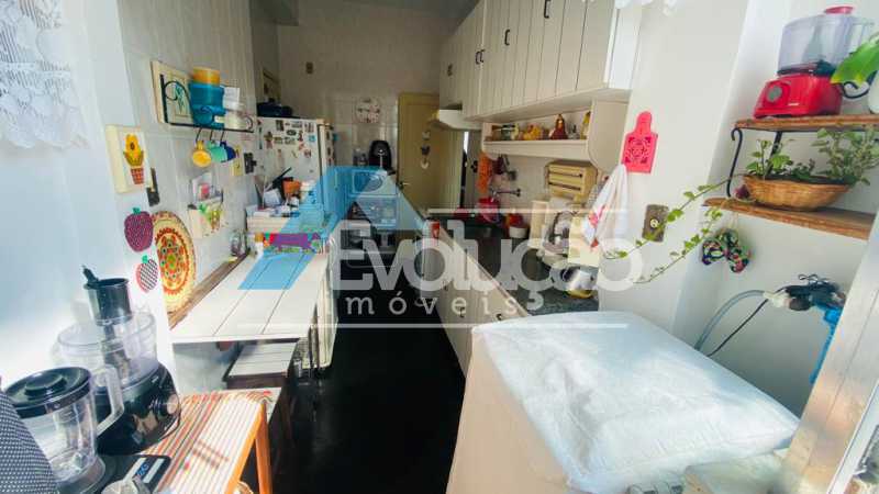 Apartamento à venda com 2 quartos, 62m² - Foto 8