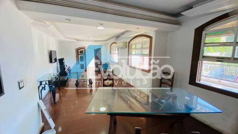 Casa de Condomínio à venda com 3 quartos, 241m² - Foto 15