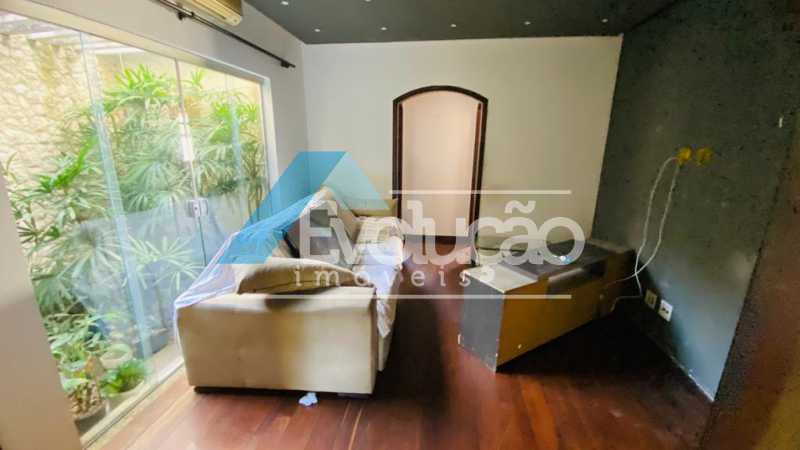 Casa de Condomínio à venda com 3 quartos, 241m² - Foto 16