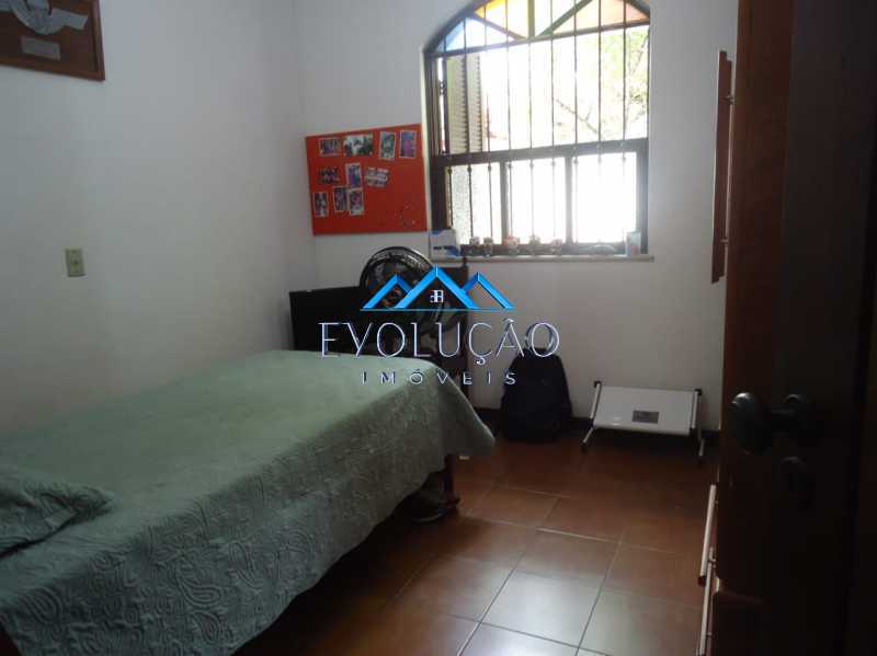 Casa à venda com 3 quartos, 197m² - Foto 13