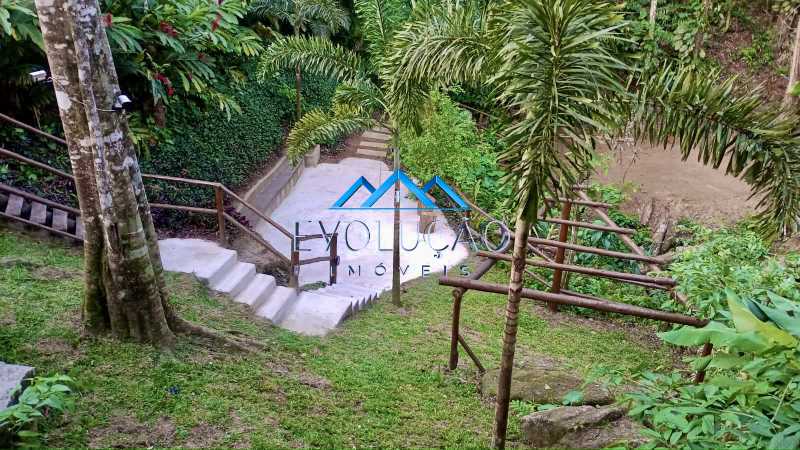 Casa de Condomínio à venda com 3 quartos, 150m² - Foto 2