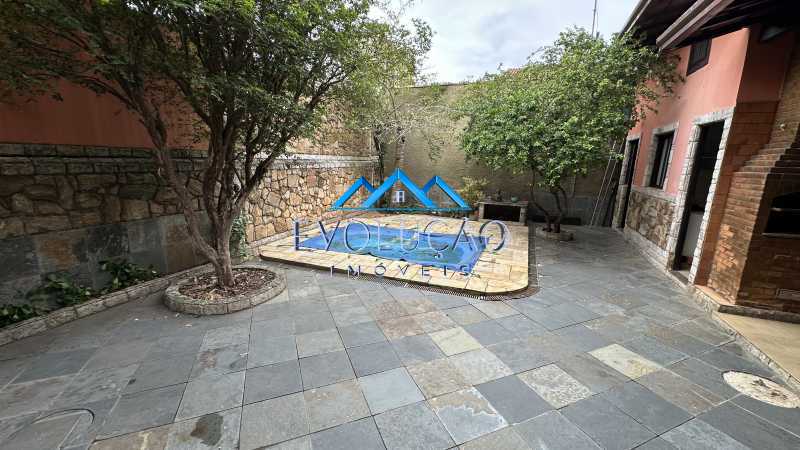 Casa de Condomínio à venda e aluguel com 5 quartos, 350m² - Foto 3