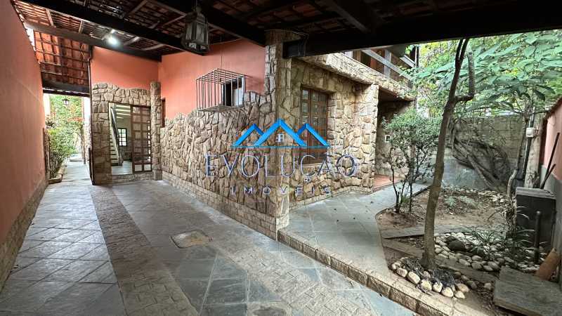 Casa de Condomínio à venda e aluguel com 5 quartos, 350m² - Foto 6