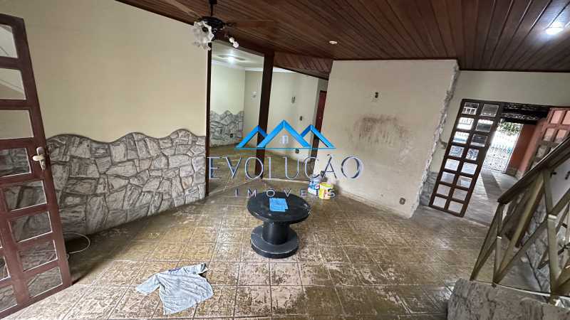 Casa de Condomínio à venda e aluguel com 5 quartos, 350m² - Foto 9