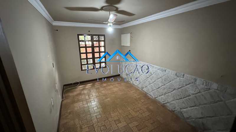 Casa de Condomínio à venda e aluguel com 5 quartos, 350m² - Foto 14