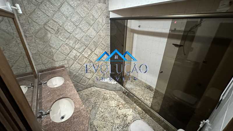 Casa de Condomínio à venda e aluguel com 5 quartos, 350m² - Foto 24