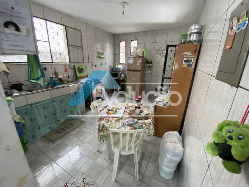 Casa à venda com 2 quartos, 80m² - Foto 13