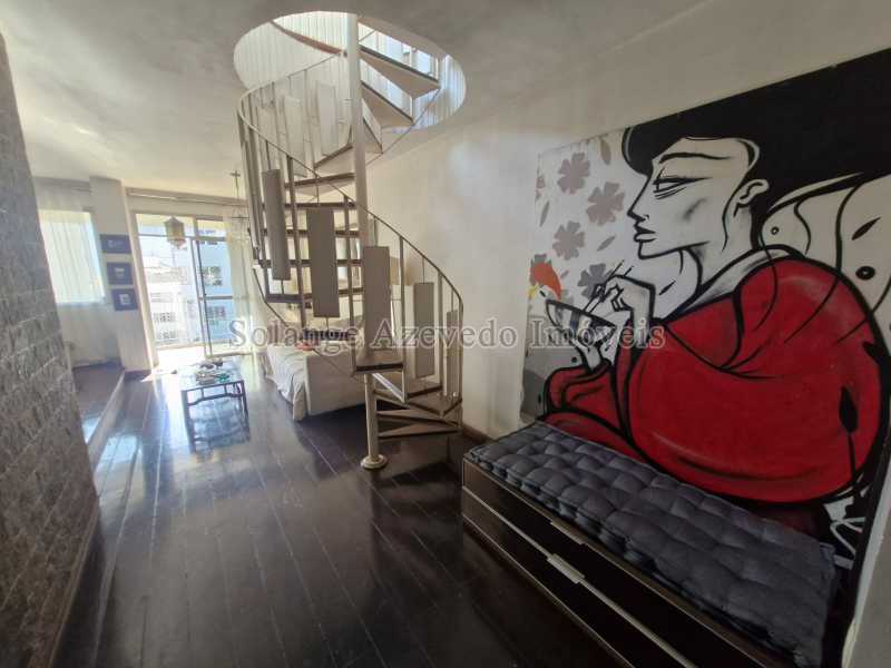 Cobertura, 3 quartos, 158 m² - Foto 2