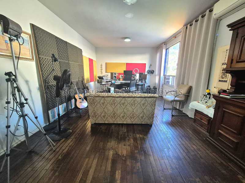 Apartamento, 3 quartos, 130 m² - Foto 2