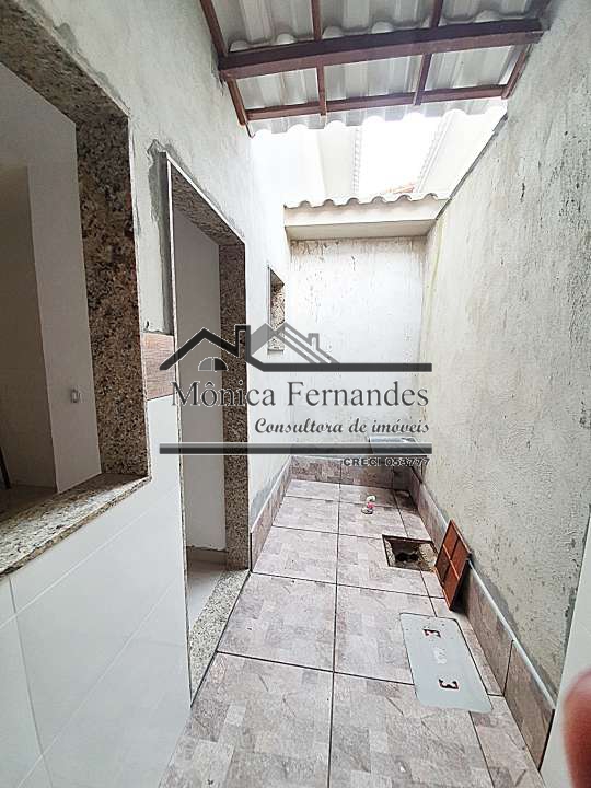 Casa à venda com 2 quartos, 69m² - Foto 10