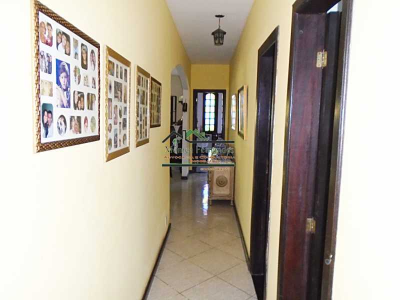 Casa à venda com 3 quartos, 177m² - Foto 9