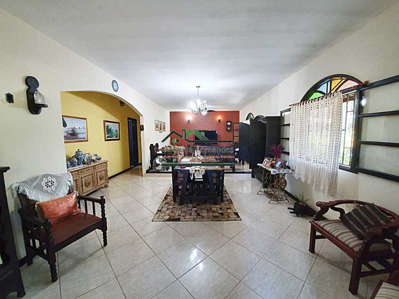 Casa à venda com 3 quartos, 177m² - Foto 18