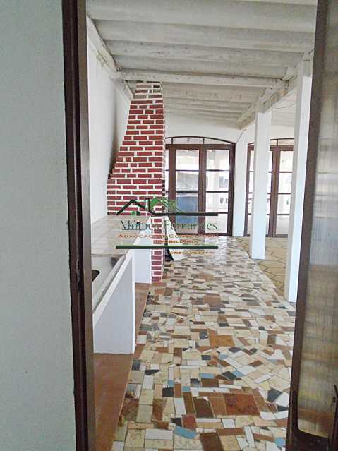 Casa à venda com 4 quartos, 380m² - Foto 29