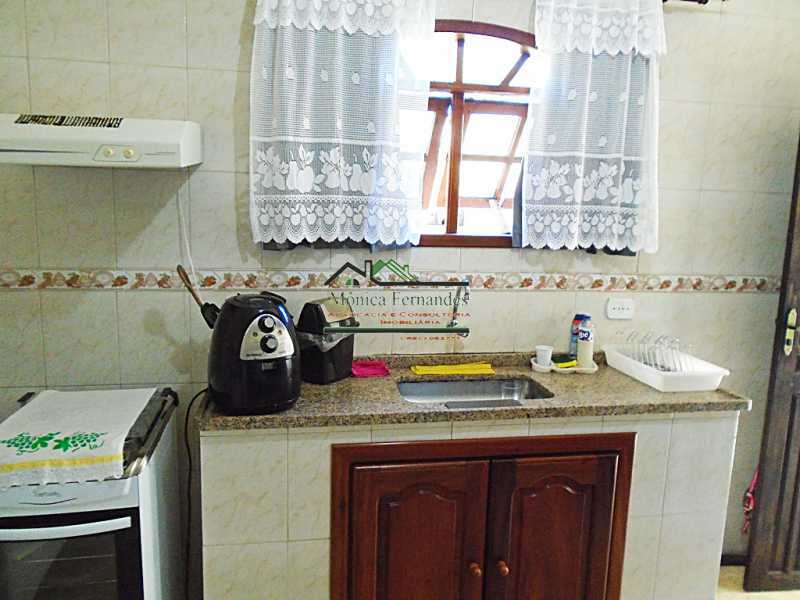 Casa à venda com 5 quartos, 196m² - Foto 16