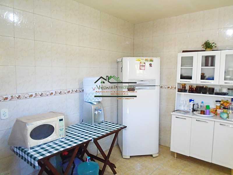 Casa à venda com 5 quartos, 196m² - Foto 17