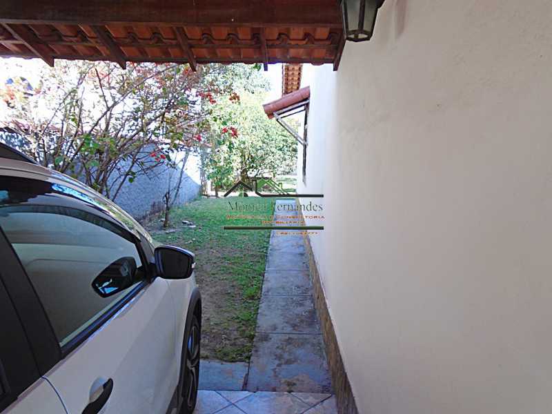 Casa à venda com 5 quartos, 196m² - Foto 28