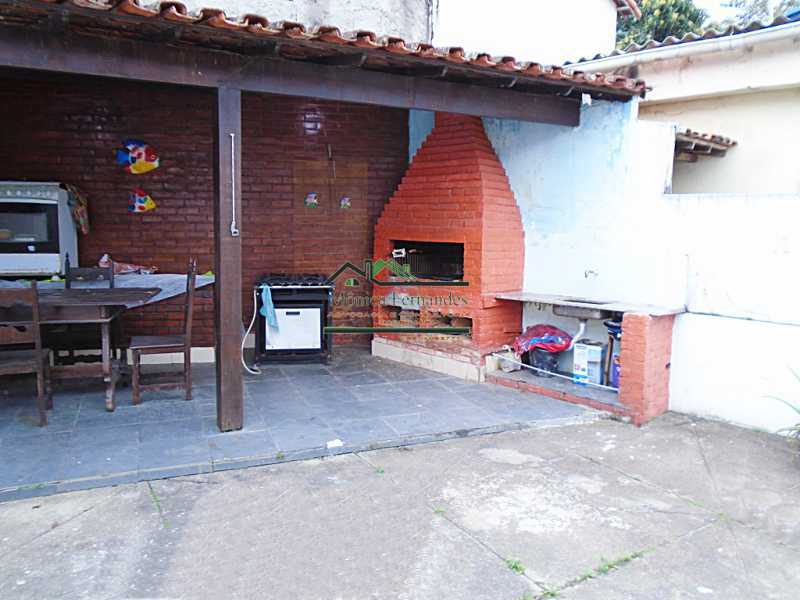 Casa à venda com 3 quartos, 130m² - Foto 23