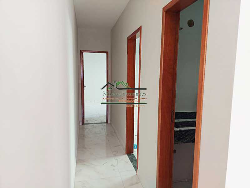 Casa à venda com 2 quartos, 70m² - Foto 12