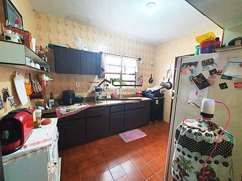 Casa à venda com 5 quartos, 280m² - Foto 14