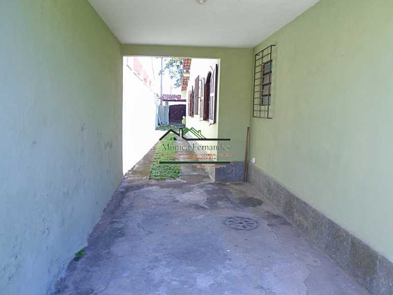 Casa à venda com 4 quartos, 300m² - Foto 27