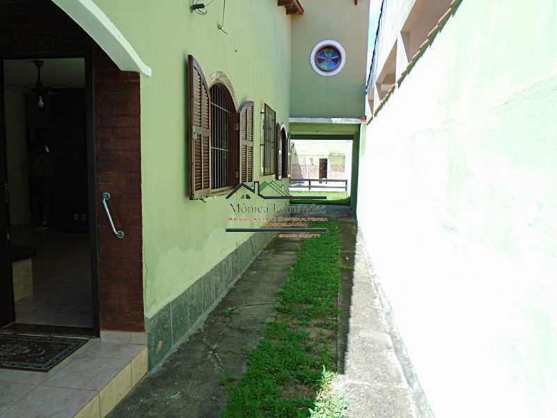 Casa à venda com 4 quartos, 300m² - Foto 28