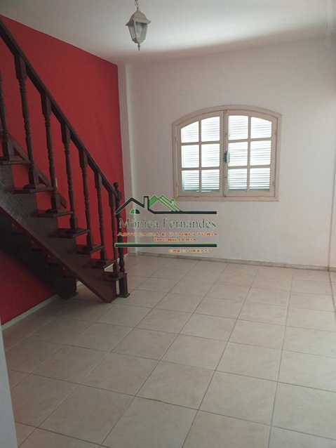 Casa à venda com 5 quartos, 300m² - Foto 11