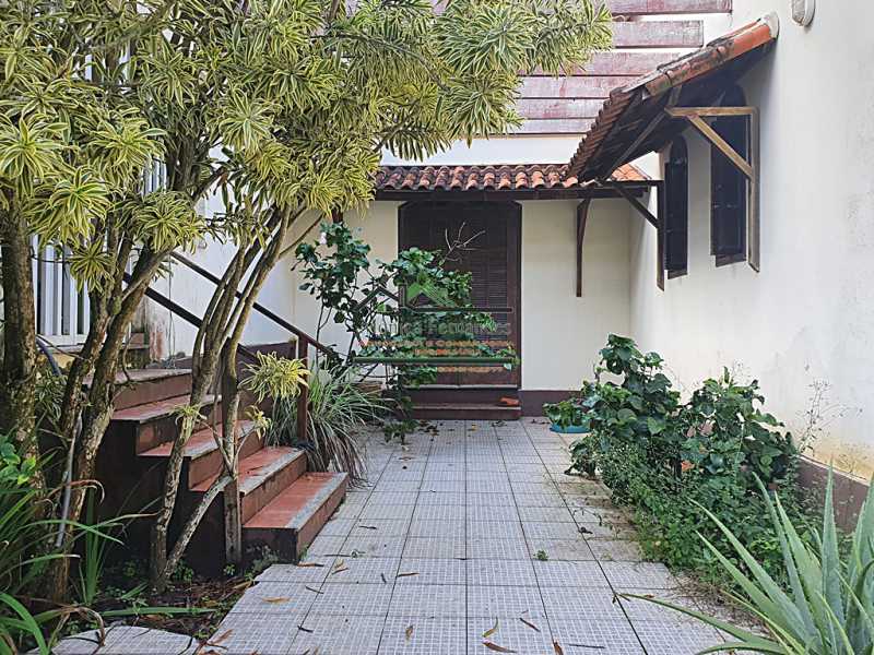 Casa à venda com 4 quartos, 397m² - Foto 5
