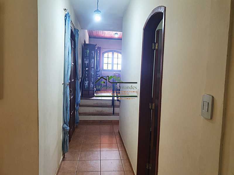 Casa à venda com 4 quartos, 397m² - Foto 10