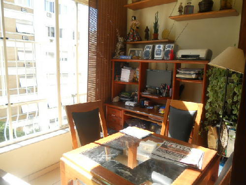 Apartamento à venda com 4 quartos, 220m² - Foto 3