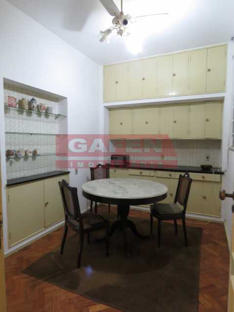 Apartamento à venda com 3 quartos, 300m² - Foto 4