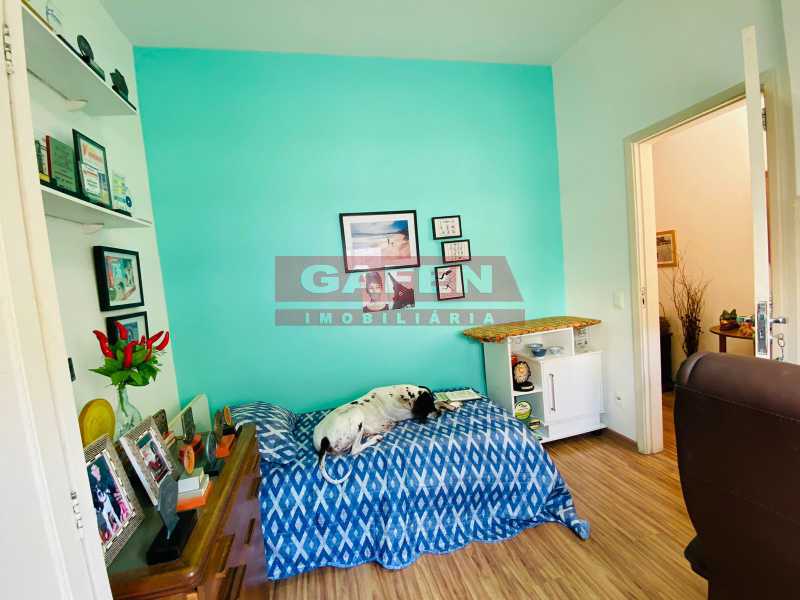 Apartamento à venda com 2 quartos, 72m² - Foto 10