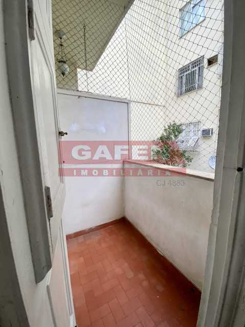 Apartamento à venda com 2 quartos, 75m² - Foto 10