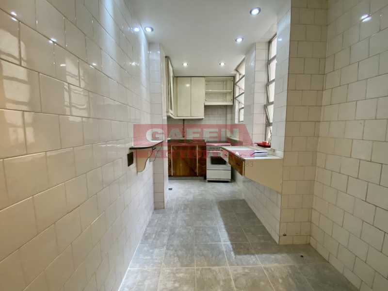 Apartamento à venda com 2 quartos, 75m² - Foto 23