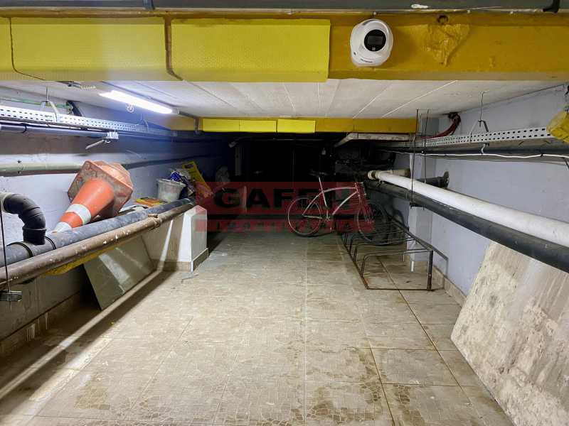 Apartamento à venda com 2 quartos, 75m² - Foto 27