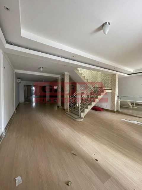 Casa Comercial à venda com 4 quartos, 347m² - Foto 3