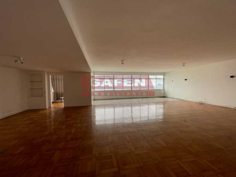 Apartamento à venda com 3 quartos, 300m² - Foto 4