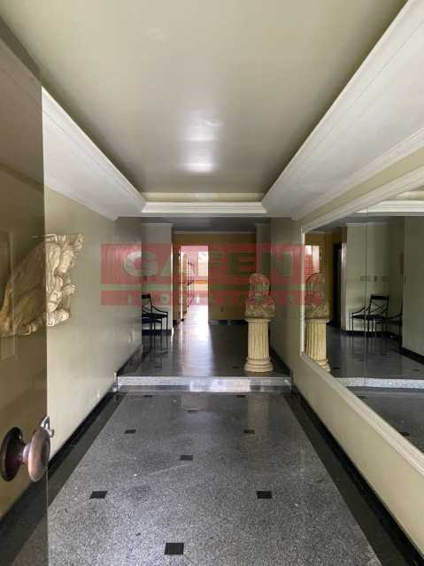 Apartamento à venda com 3 quartos, 128m² - Foto 1