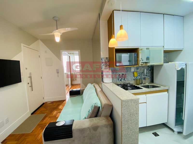 Apartamento à venda com 1 quarto, 32m² - Foto 1