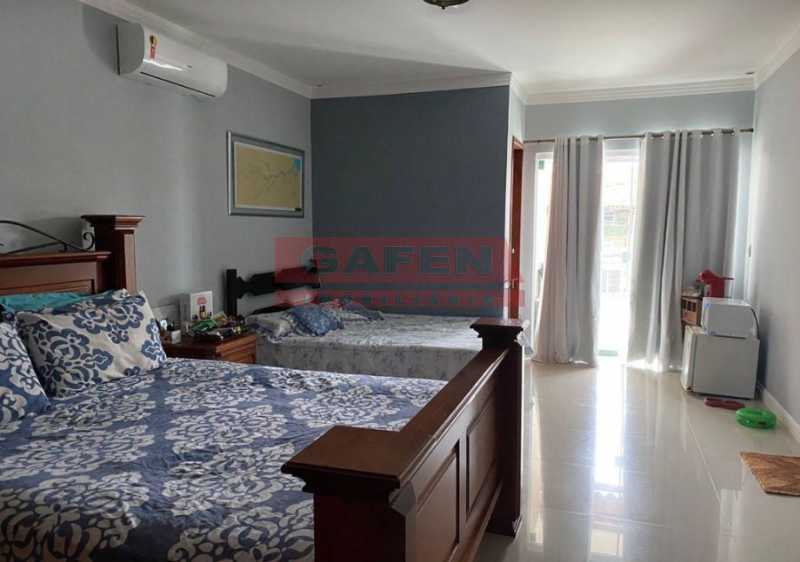 Casa à venda com 6 quartos, 350m² - Foto 2