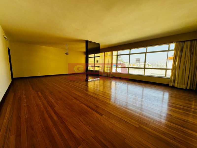 Apartamento à venda com 3 quartos, 270m² - Foto 1